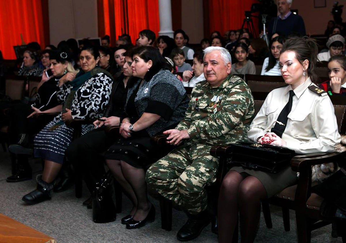 Детский театр-студия "Гюнай"  представила спектакль "Ходжалы"  (ФОТО)