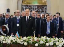 Президент Ильхам Алиев: Азербайджан придает особое значение солидарности между мусульманскими странами и государствами (ФОТО)