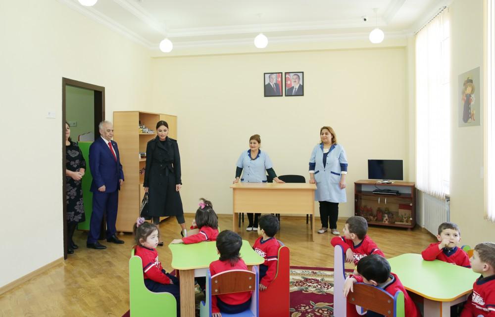 Первый вице-президент Азербайджана Мехрибан Алиева приняла участие в открытии детсада-яслей в поселке Пиршаги (ФОТО)