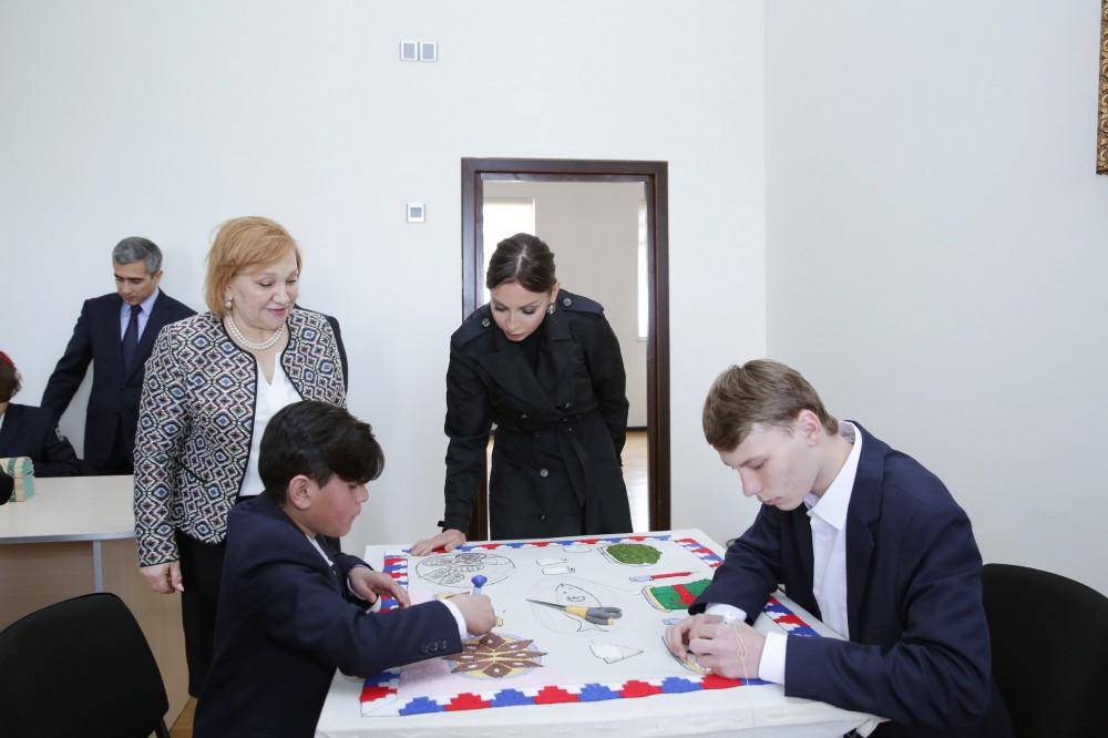 Первый вице-президент Азербайджана Мехрибан Алиева приняла участие в открытии после реконструкции школы-интерната в поселке Бильгя