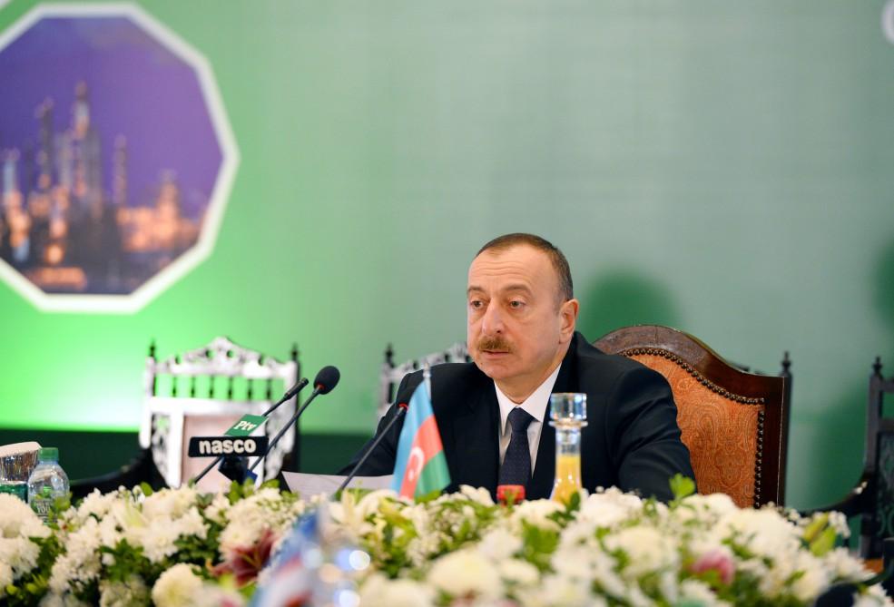 Президент Ильхам Алиев: Азербайджан придает особое значение солидарности между мусульманскими странами и государствами (ФОТО)