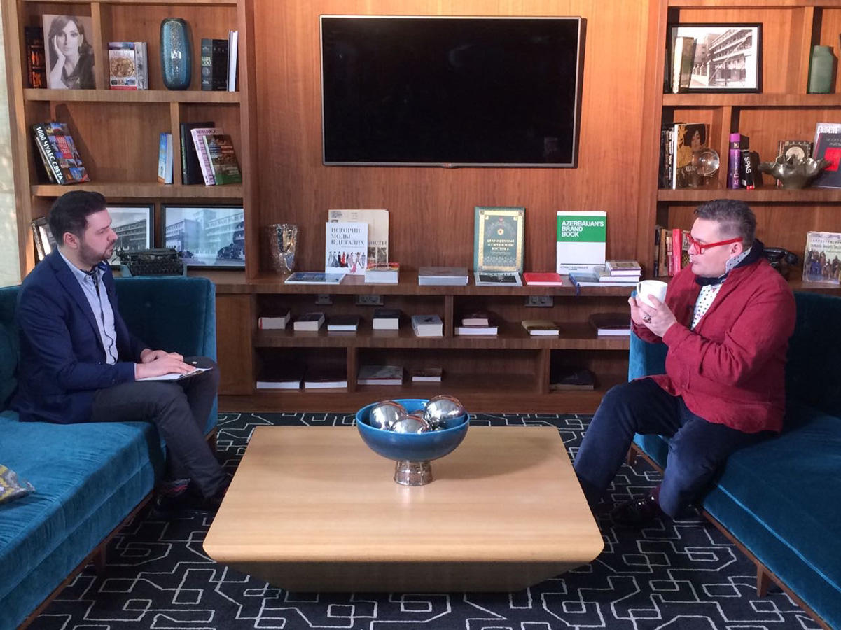 Александр Васильев в гостях у известного азербайджанского телеведущего (ФОТО/ВИДЕО)