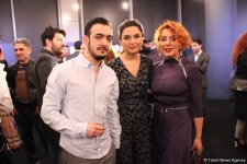 Севда Алекперзаде презентовала клип "Когда вспоминаю тебя" в художественной галерее (ВИДЕО, ФОТО)