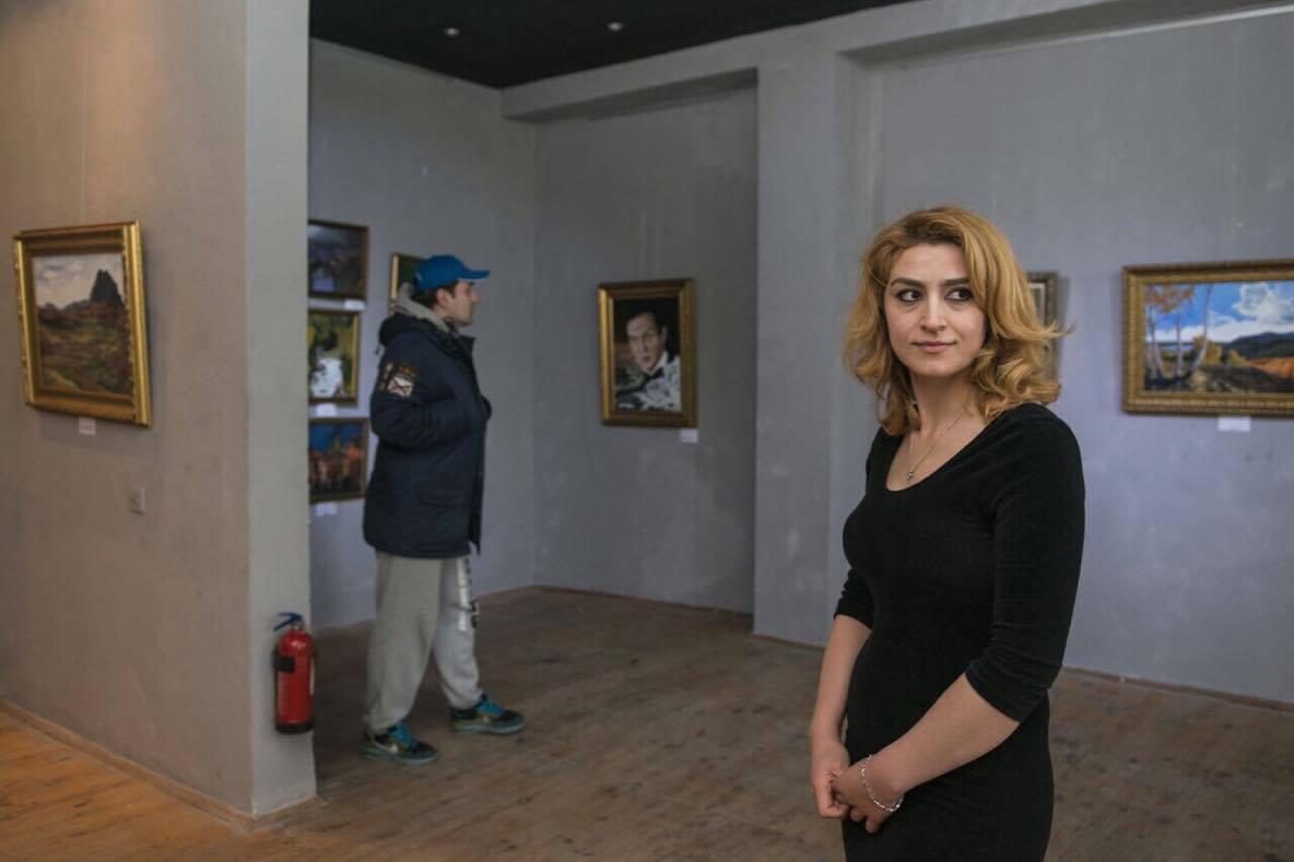 В Баку открылась выставка Бориса Щетинкина "Несовременный взгляд" (ФОТО)