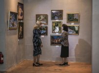 В Баку открылась выставка Бориса Щетинкина "Несовременный взгляд" (ФОТО)