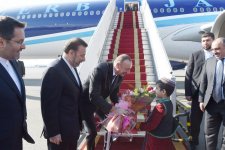 Президент Азербайджана Ильхам Алиев прибыл с официальным визитом в Иран (ФОТО)