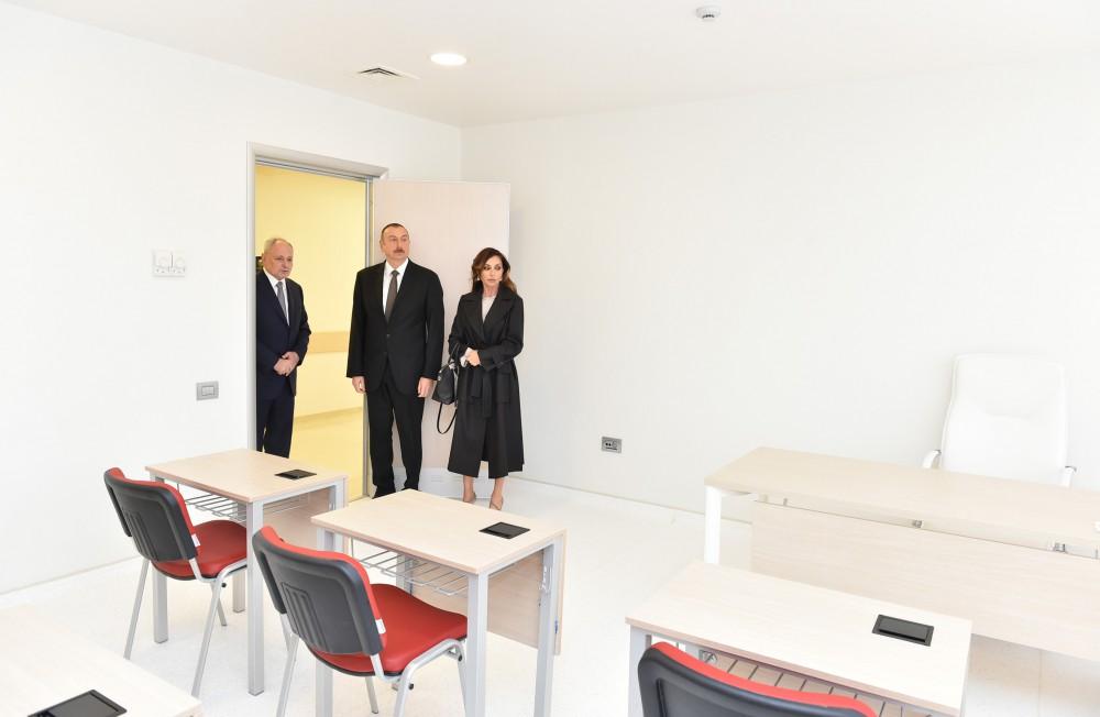 Президент Ильхам Алиев и Первая леди Мехрибан Алиева приняли участие в открытии «Центра сердца» (ФОТО)