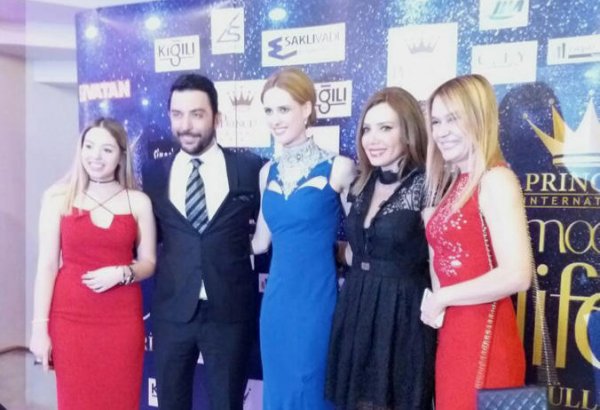 Лятафет Алекперова и Вильма Эллес на церемонии награждения Moon Life в Турции (ВИДЕО, ФОТО)