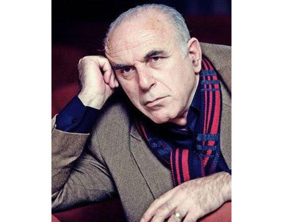 Возможна ли любовь между пожилым человеком и молодой девушкой? - Рамиз Новруз в новой роли