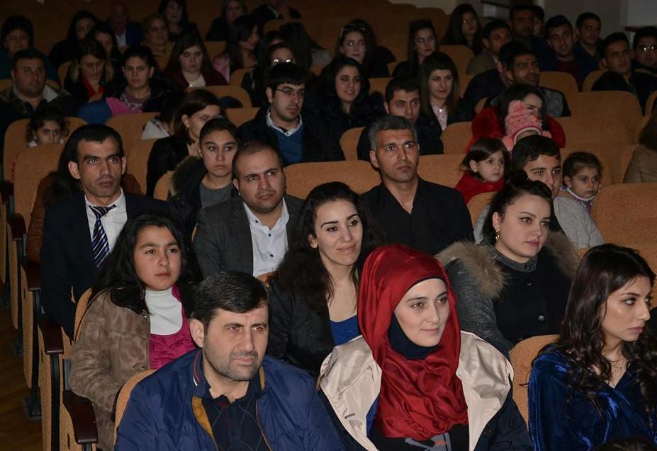 "Мужской колодец" в Мингячевире (ФОТО)