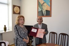 Азербайджанские актеры удостоены наград в связи с профессиональным праздником (ФОТО)