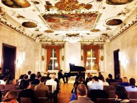 Азербайджанский музыкант  выступил в старинной Венской ратуше (ФОТО)