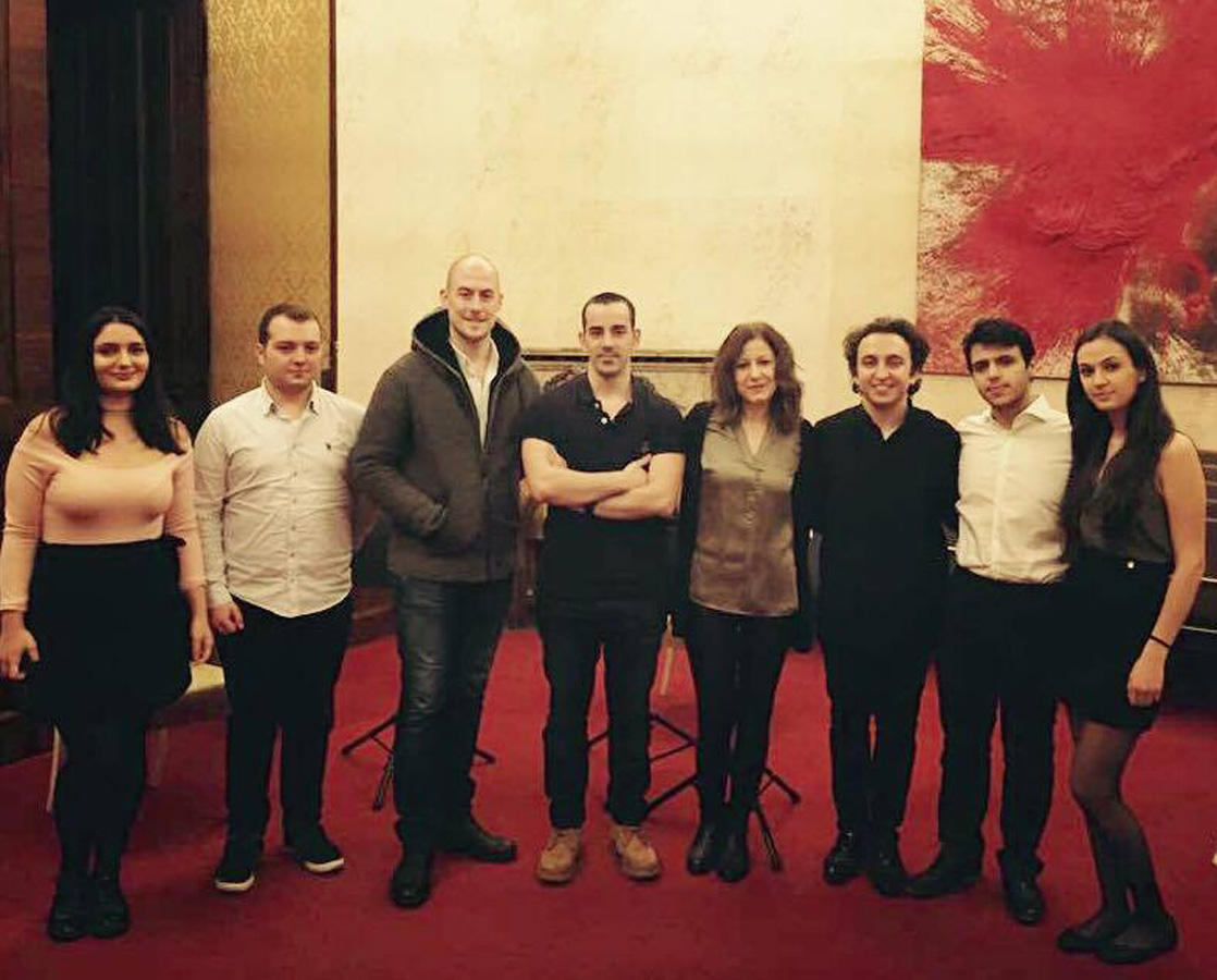 Азербайджанский музыкант  выступил в старинной Венской ратуше (ФОТО)