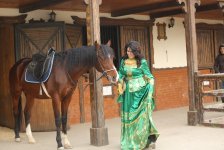 Сильнейшая паратхэквондистка мира Айнур Мамедова в образе символа Новруза на коне (ФОТО)