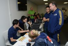 Делегации различных стран проходят аккредитацию на Кубок мира по спортивной гимнастике в Баку (ФОТОРЕПОРТАЖ)
