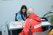 Делегации различных стран проходят аккредитацию на Кубок мира по спортивной гимнастике в Баку (ФОТОРЕПОРТАЖ)