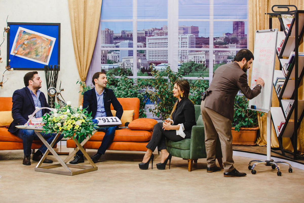 Уик-энд с Фирузой Джалиловой: мугам, мода, мейхана и юмор (ВИДЕО, ФОТО)