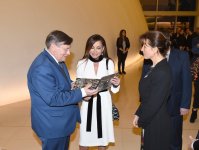 Первый вице-президент Азербайджана Мехрибан Алиева приняла участие в открытии выставки в рамках "Дней Венгрии в Азербайджане" (ФОТО)