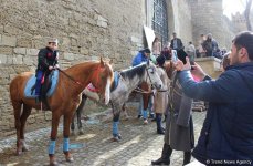 Потрясающий Фестиваль Новруза в Баку: Карабахские скакуны, национальные блюда, музыка и танцы (ФОТО)