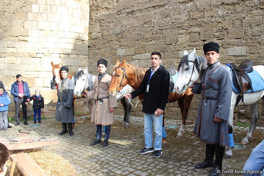 Потрясающий Фестиваль Новруза в Баку: Карабахские скакуны, национальные блюда, музыка и танцы (ФОТО)