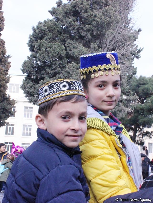 Потрясающий Фестиваль Новруза в Баку: Карабахские скакуны, национальные блюда, музыка и танцы (ФОТО)