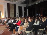 Впервые в Баку проходит Международный конгресс деловых женщин (ФОТО)