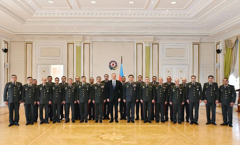 Президент Ильхам Алиев: Апрельские бои, можно сказать, подорвали идеологические устои руководства Армении (ФОТО)