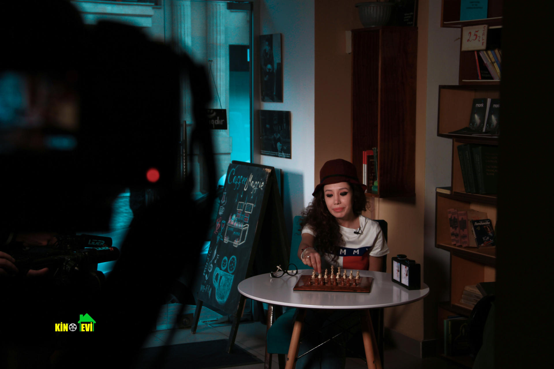 Алексей Баталов в объективе азербайджанской телеведущей (ВИДЕО, ФОТО)