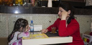 В Баку прошел интересный мастер-класс по сказкотерапии (ФОТО)