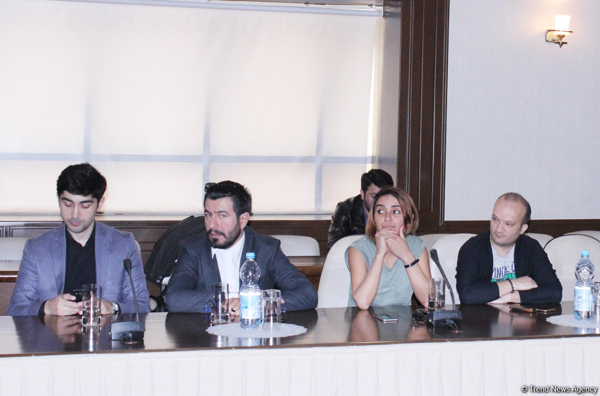 Надо просто любить, как Асли и Керем… - новый клип Джейхуна Керимова и Васифа Магеррамли (ВИДЕО, ФОТО)