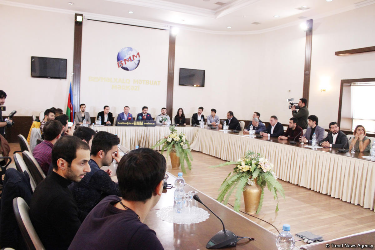 Надо просто любить, как Асли и Керем… - новый клип Джейхуна Керимова и Васифа Магеррамли (ВИДЕО, ФОТО)