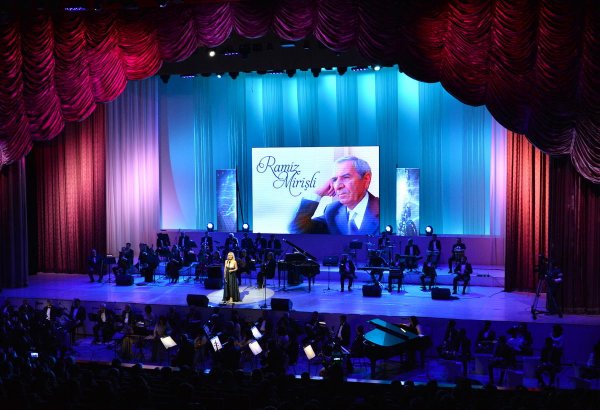 Во Дворце Гейдара Алиева прошел вечер, посвященный творчеству Рамиза Миришли (ФОТО)