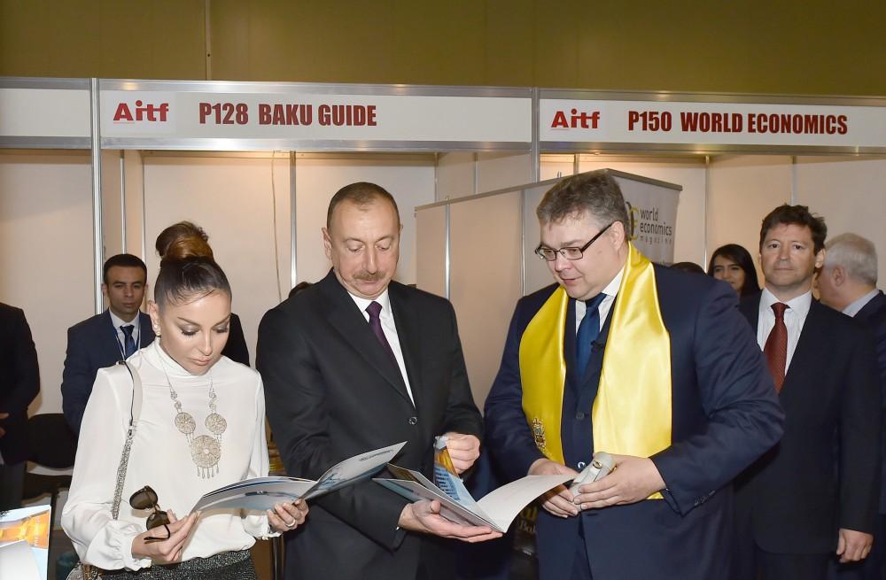 Президент Ильхам Алиев и Первая леди Мехрибан Алиева ознакомились с XVI Азербайджанской международной выставкой туризма и путешествий (ФОТО)