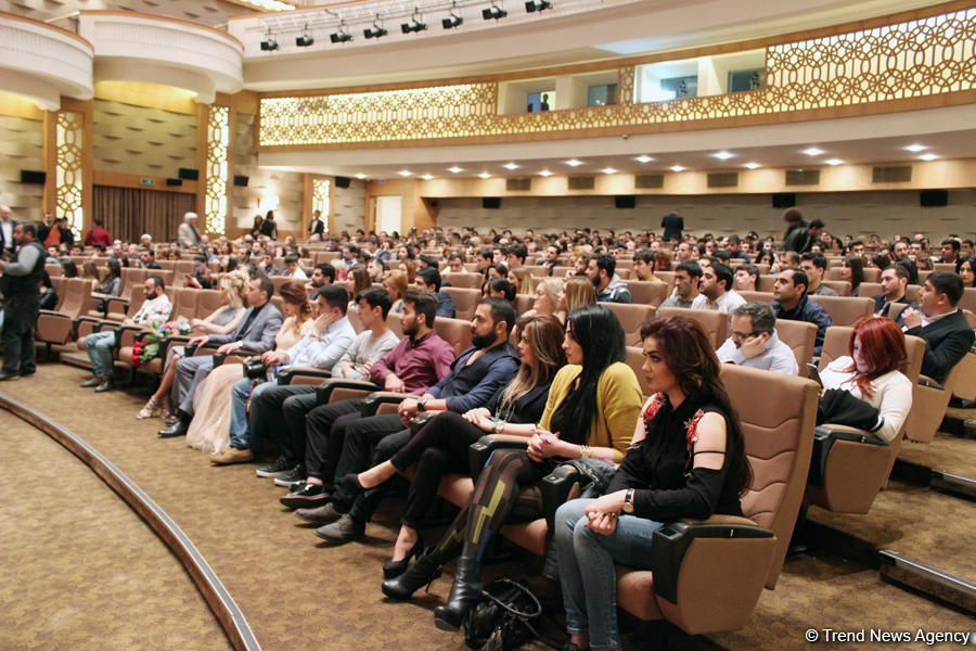 В Баку состоялся гала-вечер фильма "Сара" с участием известных актеров (ФОТО)