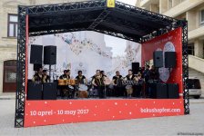 Праздничное открытие Бакинского шопинг-фестиваля в Ичери Шехер (ФОТО)