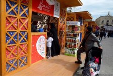 Праздничное открытие Бакинского шопинг-фестиваля в Ичери Шехер (ФОТО)