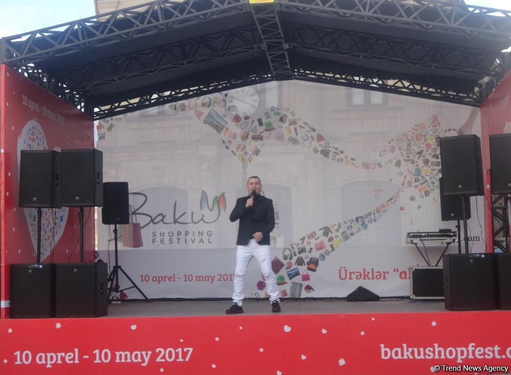 Праздничное открытие Бакинского шопинг-фестиваля в Ичери Шехер (ФОТО)