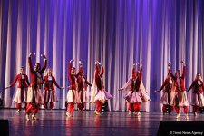 Гостям Исламиады представлено музыкальное и танцевальное искусство Азербайджана (ФОТО)