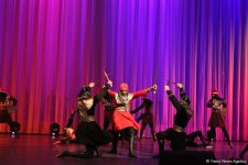 Гостям Исламиады представлено музыкальное и танцевальное искусство Азербайджана (ФОТО)