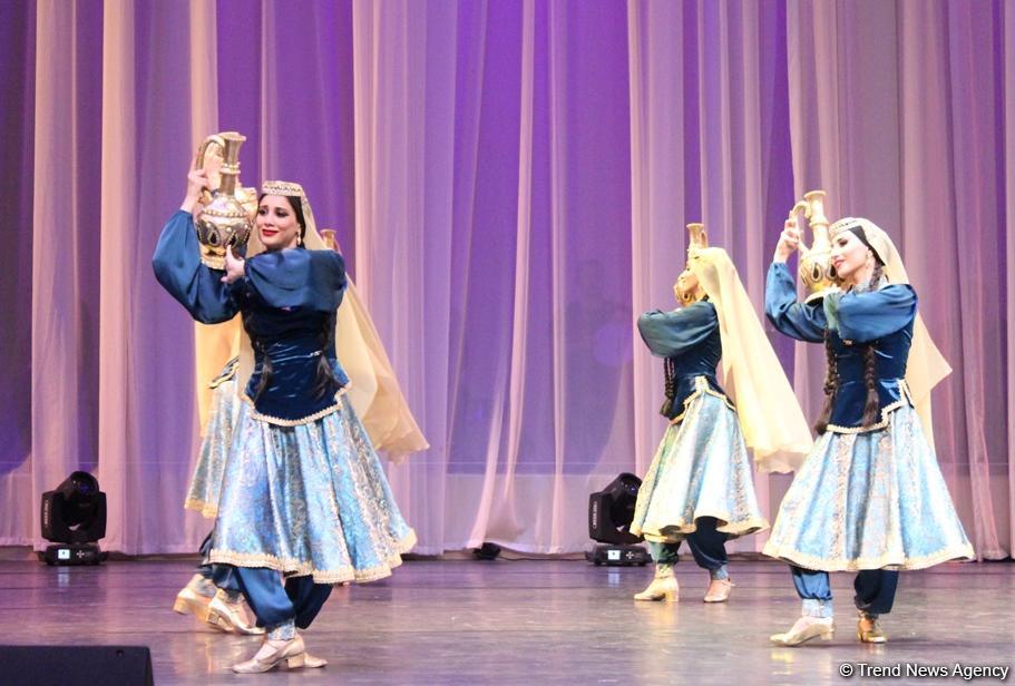 Гостям Исламиады будут представлены зажигательные национальные танцы  (ФОТО/ВИДЕО)