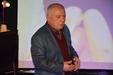 Азербайджанские актеры почтили память Рамиза Саркарова (ФОТО)