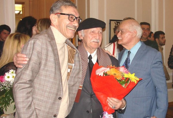 Мастер верный своим идеалам: выставка новых картин 86-летнего Алтая Гаджиева (ФОТО)