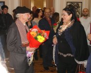 Мастер верный своим идеалам: выставка новых картин 86-летнего Алтая Гаджиева (ФОТО)