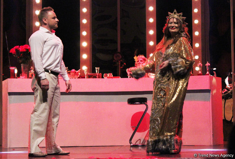 Русдрама имени Самеда Вургуна - 98 знаков качества (ФОТО)