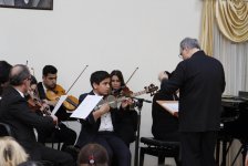 В Баку юные музыканты продемонстрировали свои достижения (ФОТО)