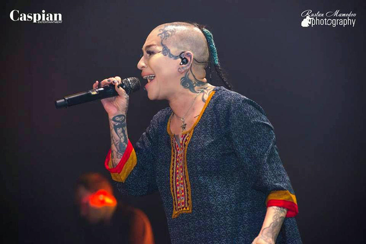 Вечерний Баку наполнился потрясающей энергетикой Наргиз Закировой (ФОТО)