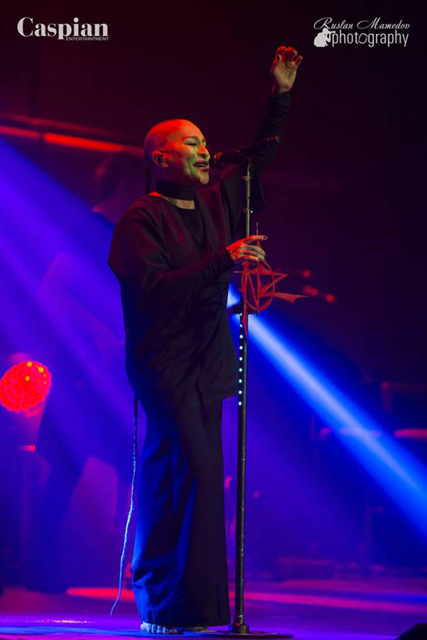 Вечерний Баку наполнился потрясающей энергетикой Наргиз Закировой (ФОТО)