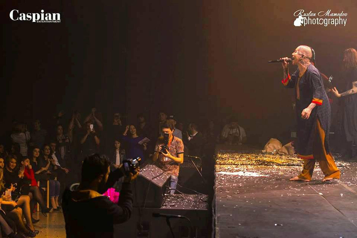 Вечерний Баку наполнился потрясающей энергетикой Наргиз Закировой (ФОТО)