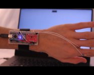 С помощью татуировки можно будет управлять смартфоном (ФОТО/ВИДЕО)
