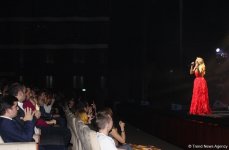 Баку – город №1: Лучшие друзья девушек – это не бриллианты, а азербайджанцы – концерт Веры Брежневой (ФОТО)